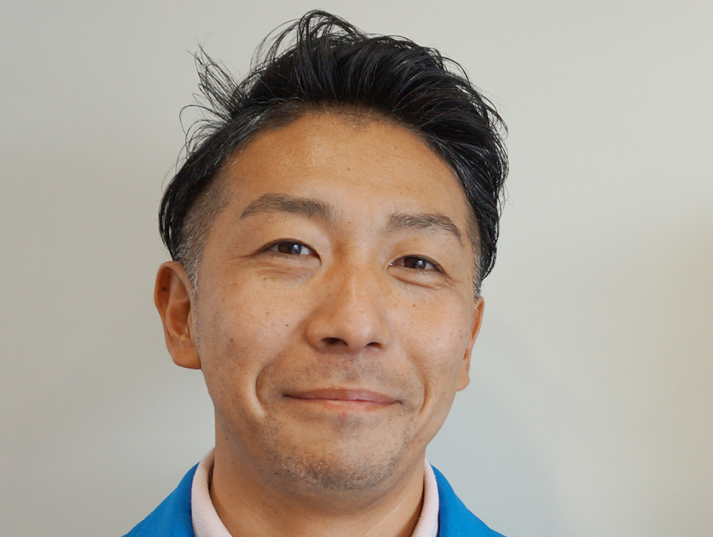 社長の島貫です。北海道出身で、いろいろ仕事はしてきましたが、この仕事で8年前に開業しました。おかげさまで地元のお客様に信頼されて、順調に業績を伸ばしてきました。ここで改めて人を採用し、より大きな会社…